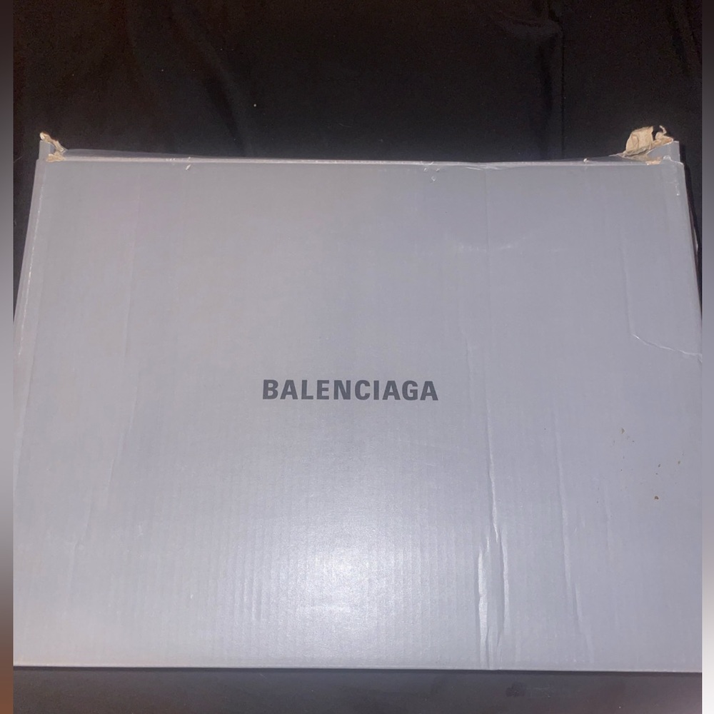 Balenciaga runner black